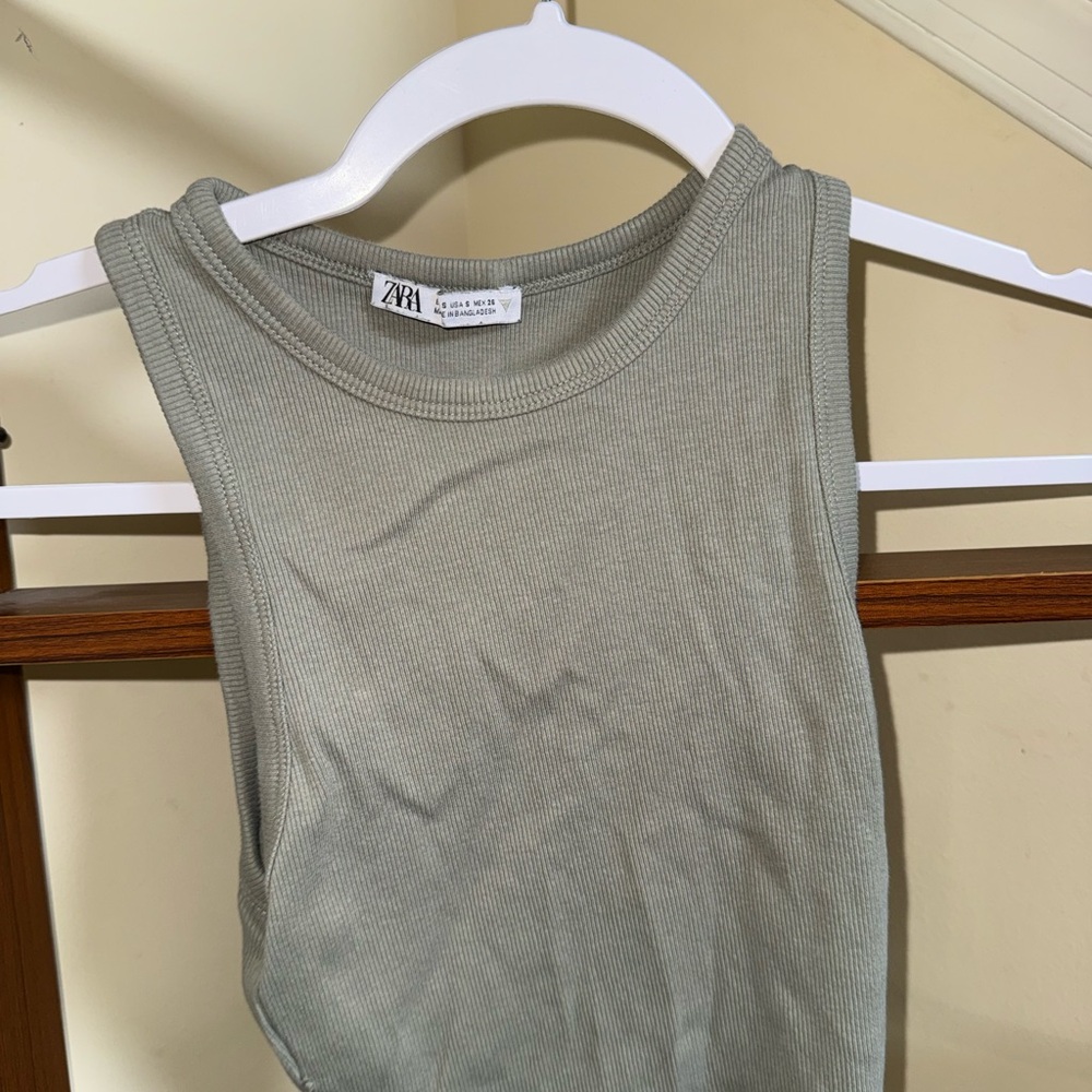 ZARA Ribbed Crewneck Tank in Sage Green